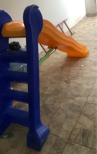 Escorregador Infantil Divertido