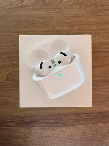 AirPods 4