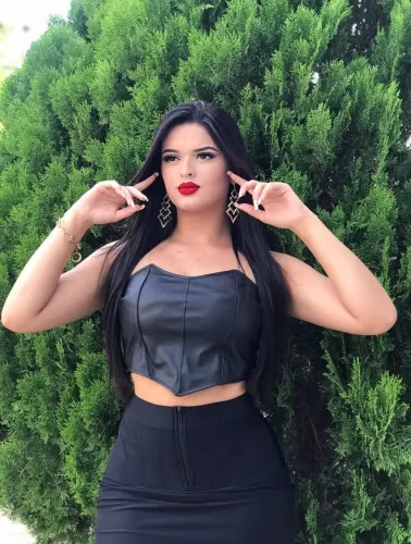 Blusa corselete e top paetê