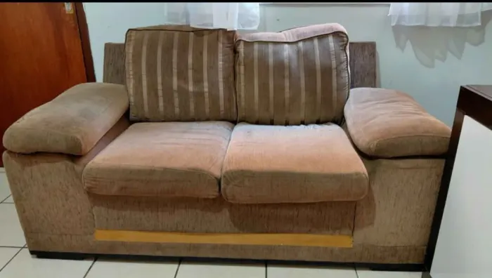 VENDE-SE SOFÁ 2 LUGARES