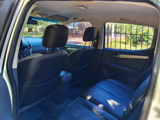 Chevrolet S10 Pick-up LT 2.8 TDI 4X4 CD Diesel AUT 2013