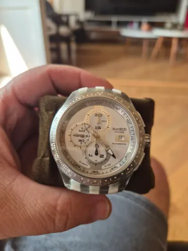 Relogio Swatch Automático com Cronógrafo  modelo SVGK406