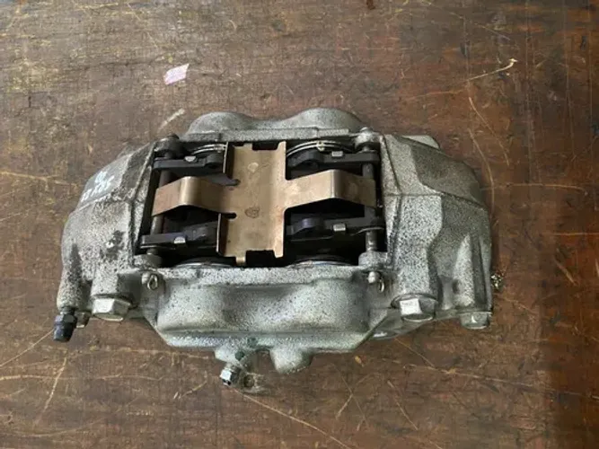 Pinça Freio Dianteira Direita Hilux Sw4 2.8 2021 2022
