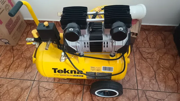 Compressor de ar 24L 