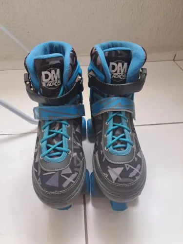 Patins Masculino infantil - Regulável.