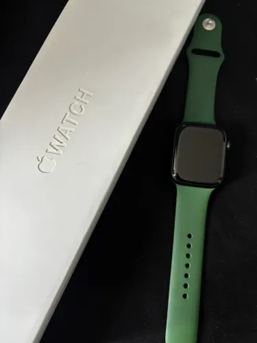 Apple Watch Series 7 45mm - Muito Conservado + Acessórios!