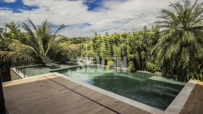 Casa Alto Padrão com 5 Suítes no Residencial Primavera Piratininga Ampla