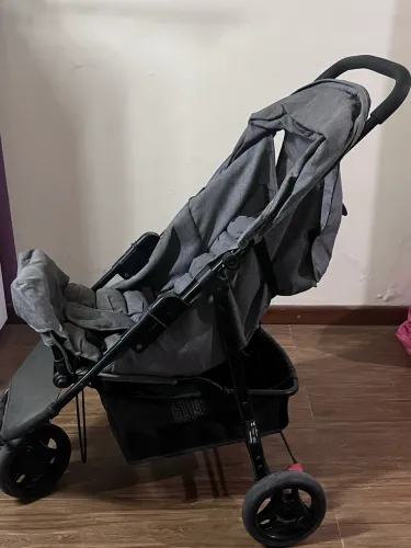 Carrinho de bebê Voyage - excelente estado