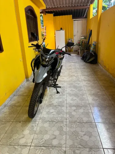 Bros 160