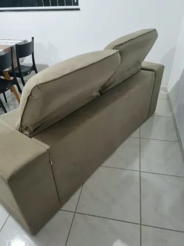Sofá retrátil de dois lugares
