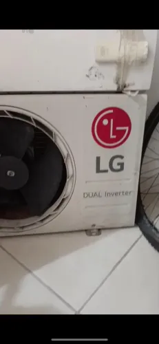 VENDO OU TROCO AR-CONDICIONADO