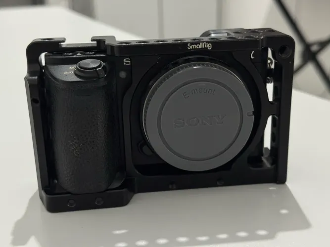 Câmera Sony A6500
