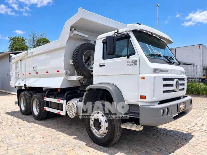 VOLKSWAGEN 26-220 6x4