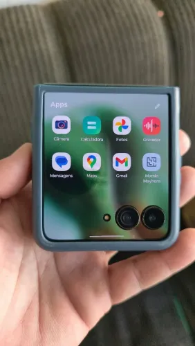 Vende -se ou troca Motorola razr 60 ultra verde novinho garantia até fevereiro 2027