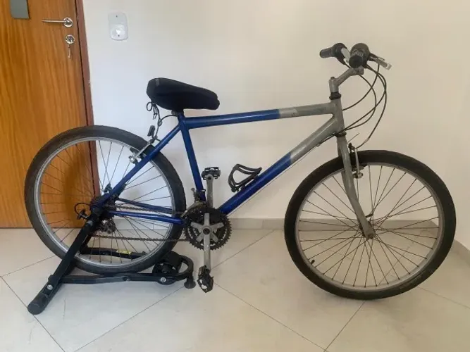 Bike aro 29 (usada) com rolo de treino indoor (OFERTA)