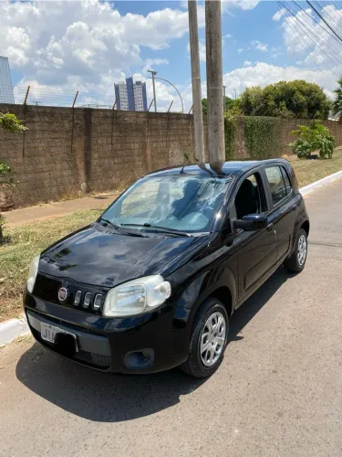 Fiat Uno Vivace Celeb. 1.0 EVO F.flex 8V 5P 2011