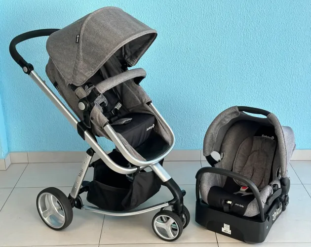 Carrinho de Bebê com Bebê Conforto Safety Mobi
