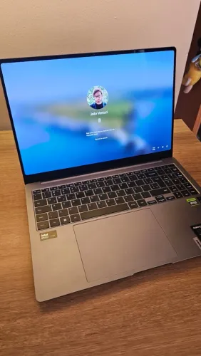 Galaxybook 4 Ultra | Intel Ultra 7 | RTX 4050 | 32GB RAM 