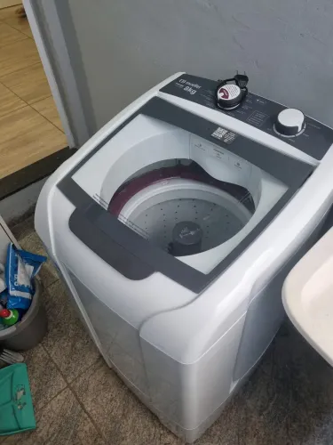 Máquina de Lavar silenciosa Mueller Energy Automática 8kg
