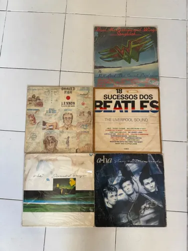 Lote 5 Discos Vinis - LP (Beatles e A-Ha)