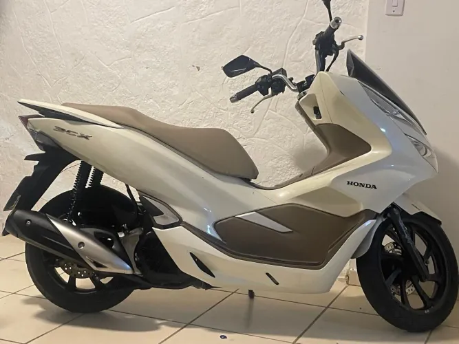 MOTO PCX DLX - ANO 2019 