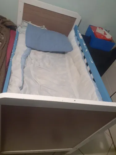 Vendo berço vira caminha