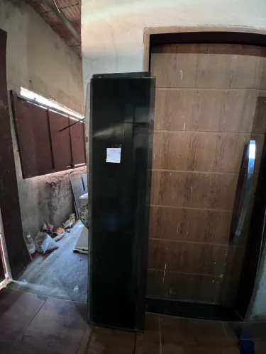 Vendo vidros fume, verde e incolor diversos box, basca, janelas