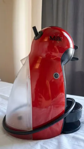 Cafeteira elétrica Dolce Gusto Piccolo (vermelha)