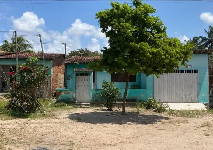 Casa com terreno em canguaretama.