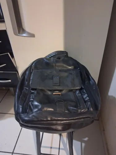 Mochila Forte costas urbana Preta Grande Masculina, super nova!