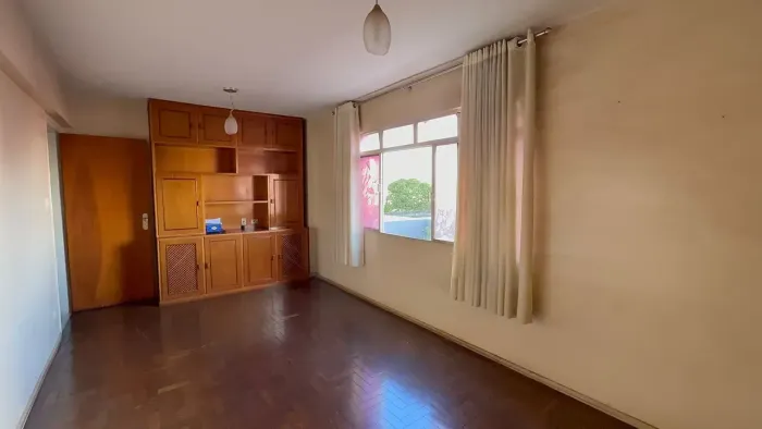 Imóvel para venda tem 105 metros quadrados com 3 quartos em Setor Central - Goiânia - GO