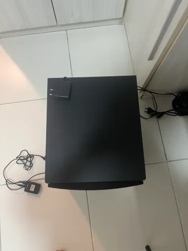 Subwoofer JBL Stage A100P 205W com Receptor Wireless ? Som Potente