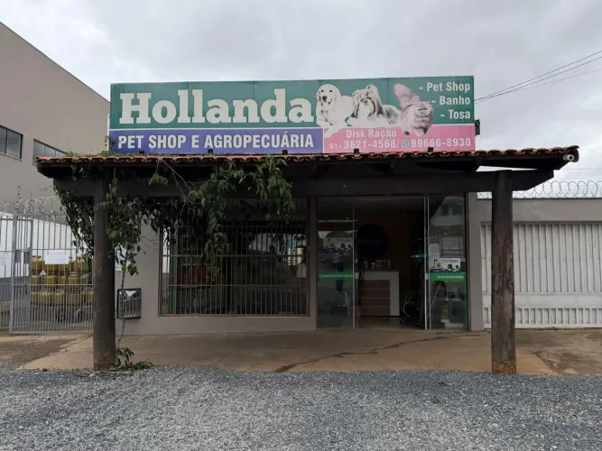 Vendo Agropecuária, depósito de gás e água.