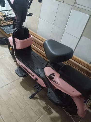 Vendo bicicleta elétrica semi nova pouco tempo de uso ...