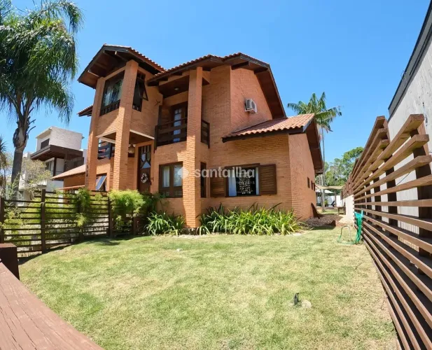 Casa em condomínio fechado, com 4 dormitórios para vender ou alugar, 230m² - Rio Tavares -