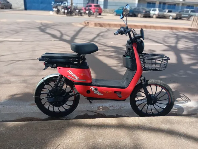 Vendo bicicleta elétrica aro 20 perfeitamente boa