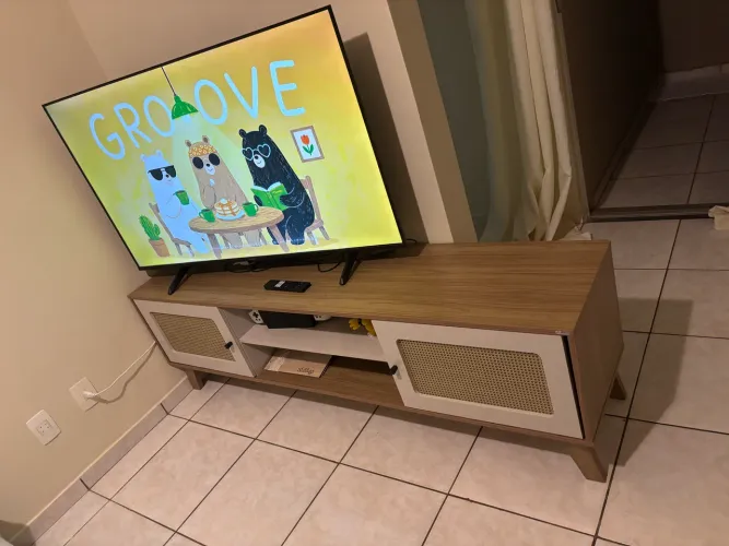 Rack para TV - Poucos Meses de Uso