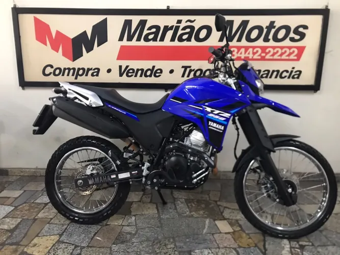 XTZ 250 Lander 2024