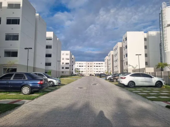 Apartamento com 2 dormitórios para alugar, 38 m² por R$ 1.318,16/mês - Lagoa Redonda - For