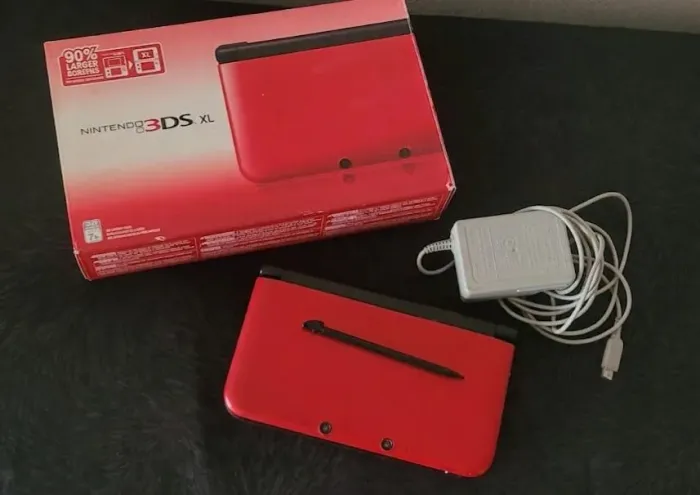 Nintendo 3DS XL Vermelho