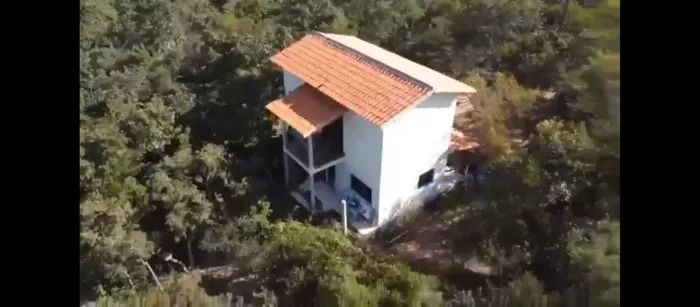 Venha viver junto a natureza Numa área 20.000 m²..