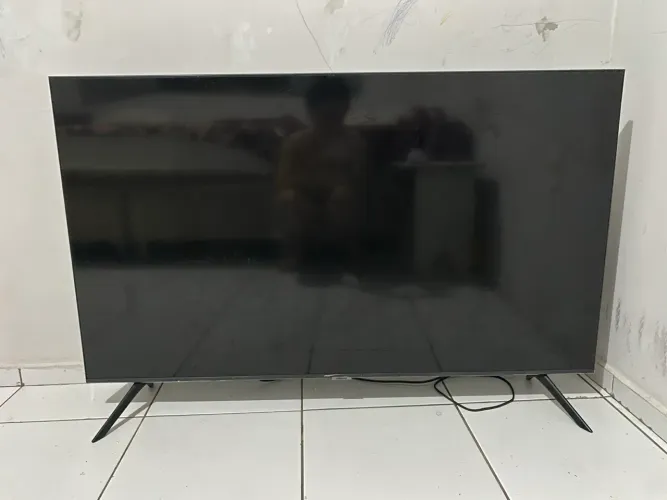 Tv com tela quebrada 