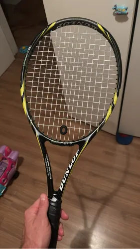 Raquete dunlop prostock Michael Russel