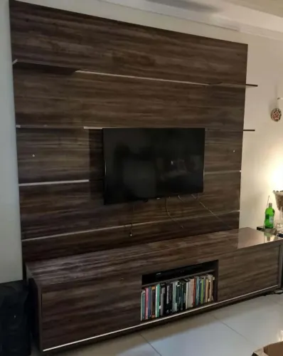 Painel com rack 