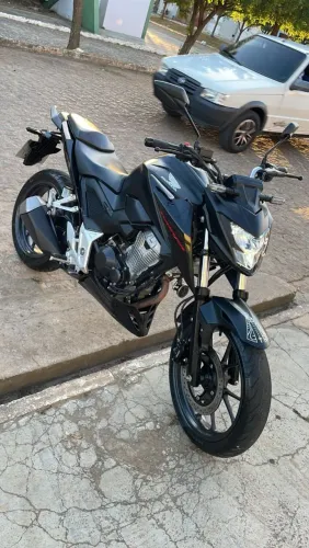 Honda cb 300f 2024