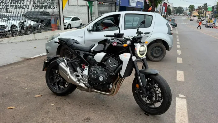 Honda CB 1000R 2021