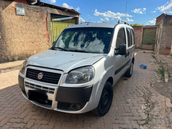 Fiat Doblo Essence 1.8 Flex 16V 5P 2020