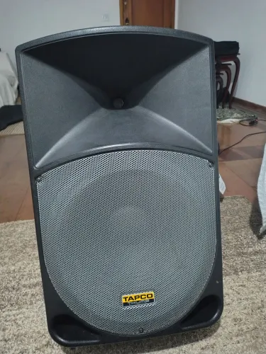 Caixa Acústica Tapco Thump 15a