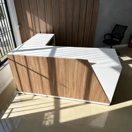 Balcão Para Escritório Atendimento Recepção Em L com gaveta e armário embutido