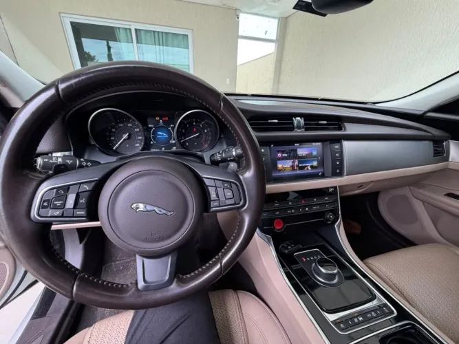 Jaguar XF 2.0 Gtdi Prestige 16V 240cv Aut. 2017